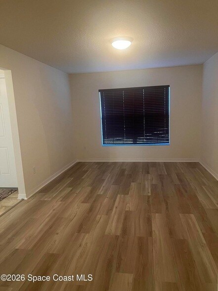 Foto del edificio - 241 Paquita Cir