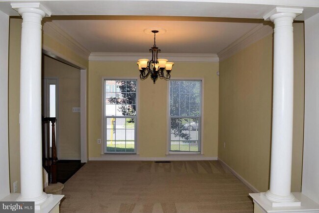 Foto del edificio - 207 MacKenzie Ln