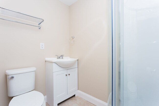 Building Photo - 412 W Marshall St