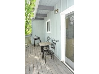 Building Photo - 305 Spreckels Dr