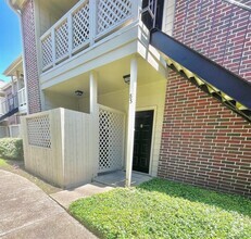 Building Photo - 8055 Cambridge St