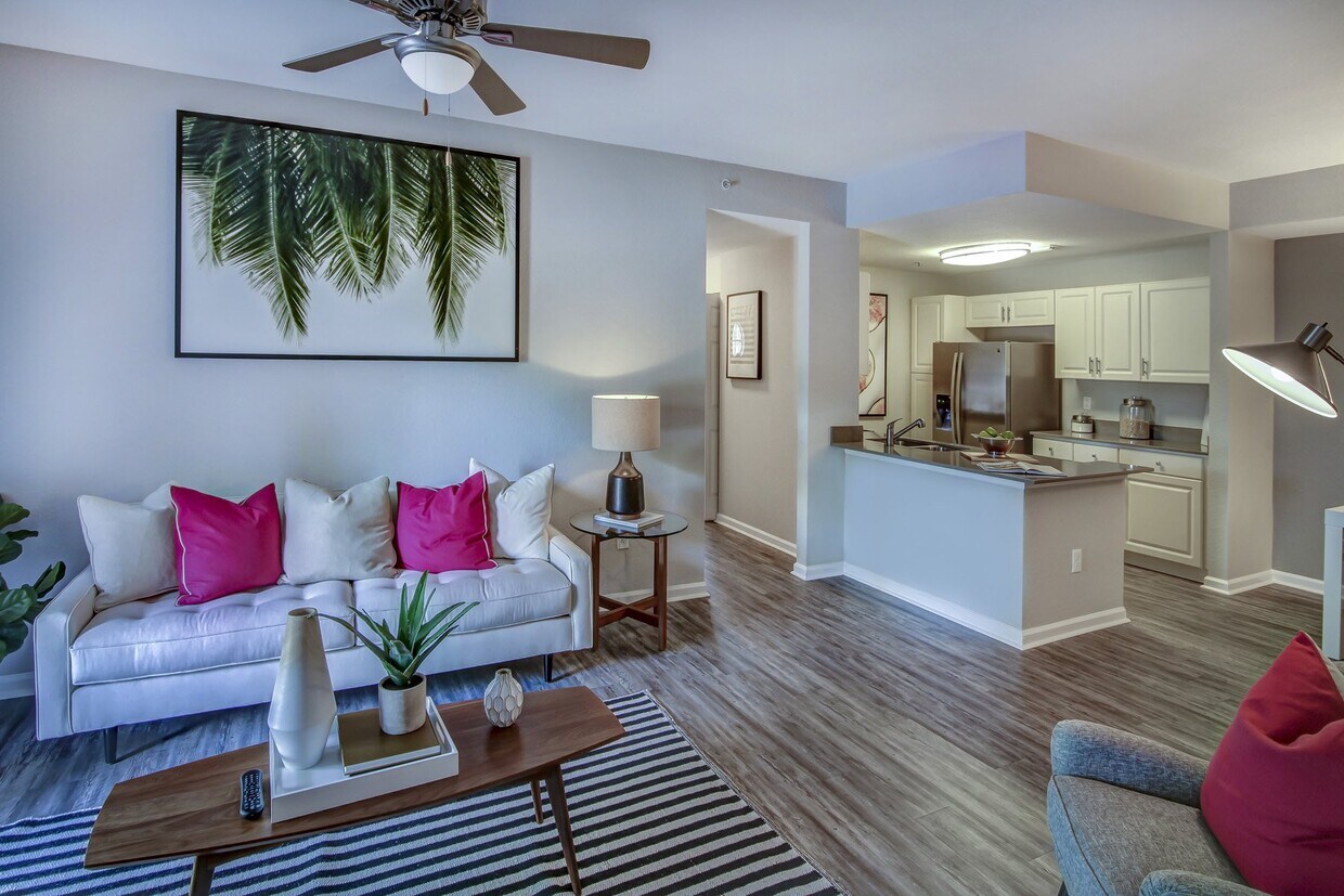 Savona Grand Apartments in Boynton Beach, FL