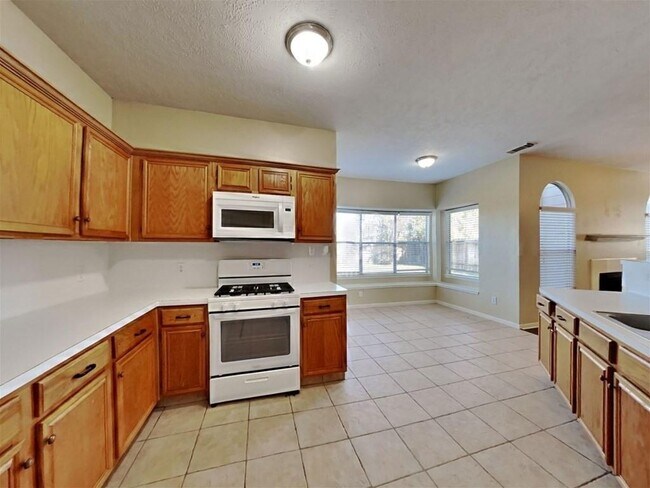 Building Photo - 2909 Downing St
