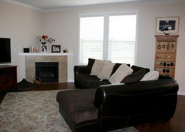 Foto del edificio - Spacious & Beautiful Home in Great Locatio...