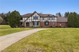 4700 Barnsleigh Dr
