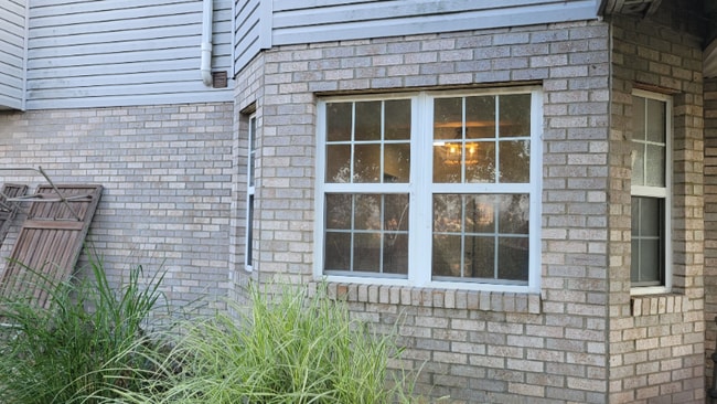 Building Photo - 2707 Cobden St