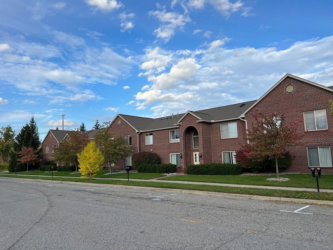 322 Pere Marquette Dr, Lansing, MI 48912 House Rental in Lansing, MI