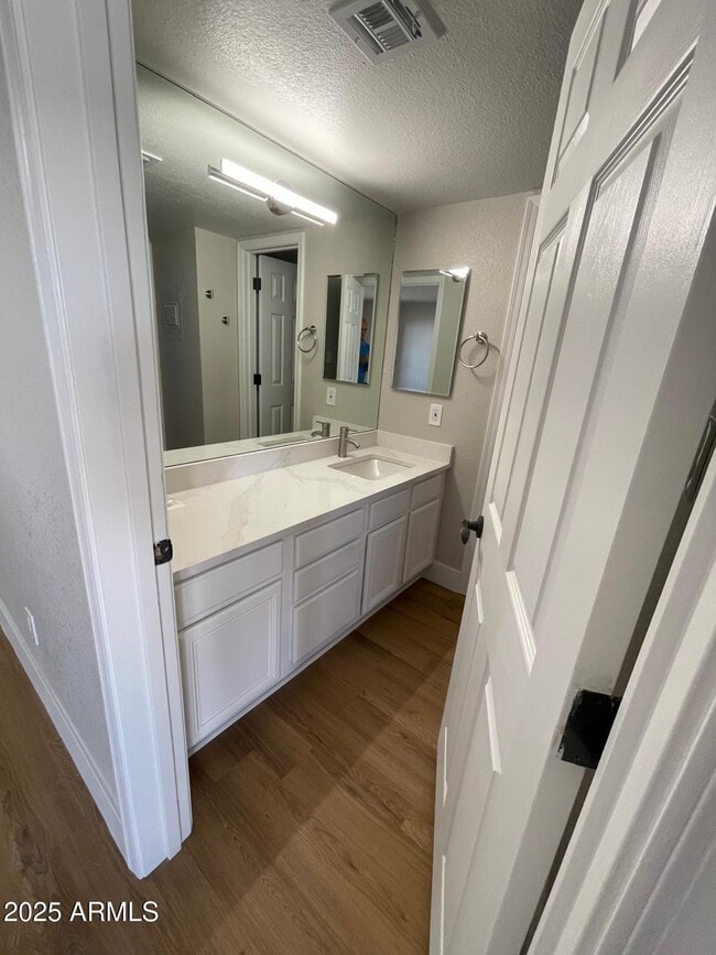 Foto del edificio - 8500 E Indian School Rd