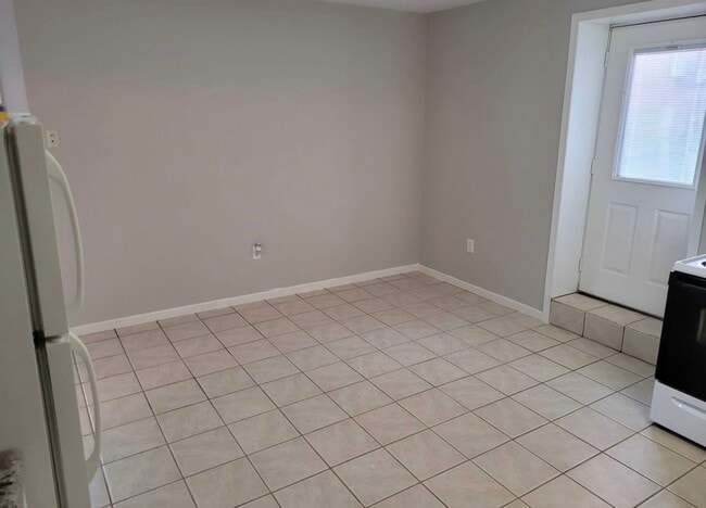 Building Photo - 907 Spruce St