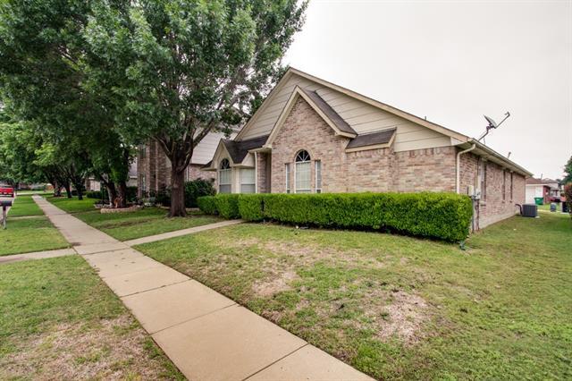 Building Photo - 2104 Regency Dr