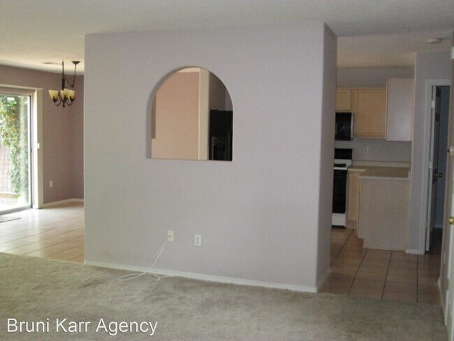 Foto del edificio - 3 br, 2.5 bath House - 11251 Campo Del Oso NE