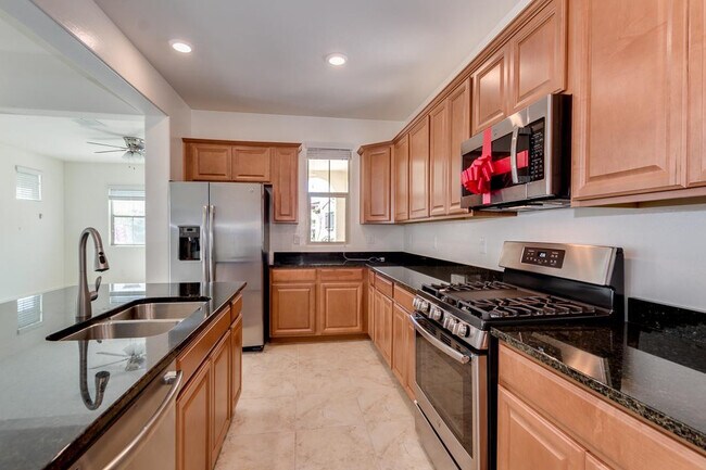 Building Photo - 3210 S Mingus Dr