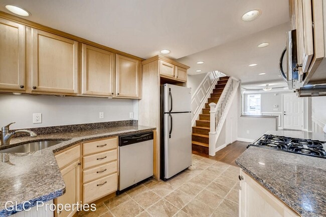 Building Photo - 2 br, 1 bath House - 108 N Bradford St