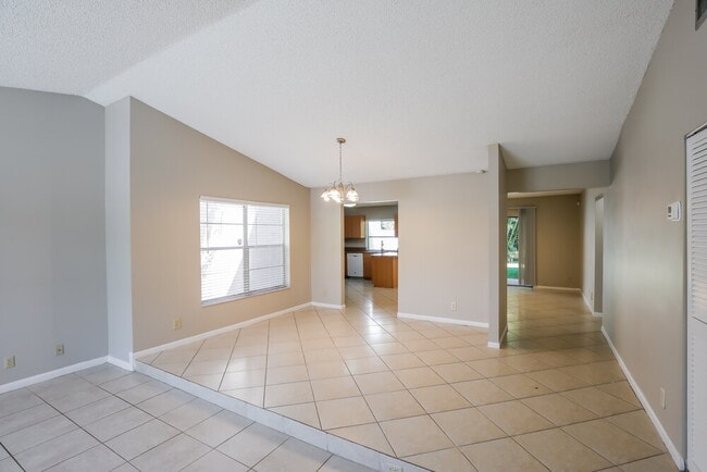 Building Photo - 9611 NW 44th Ct