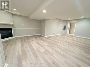 Building Photo - 414 River Glen Blvd