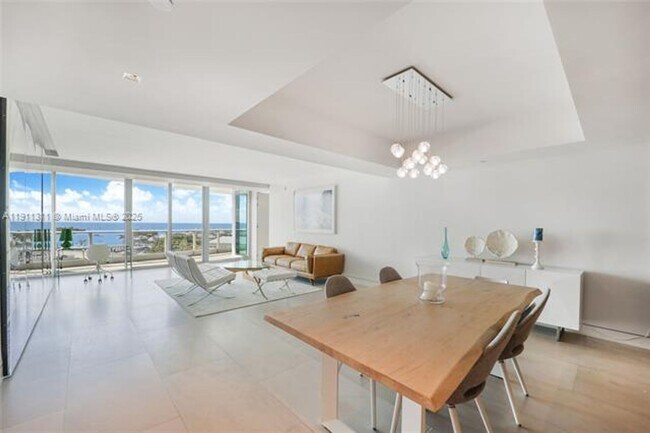 Foto del edificio - 2627 S Bayshore Dr