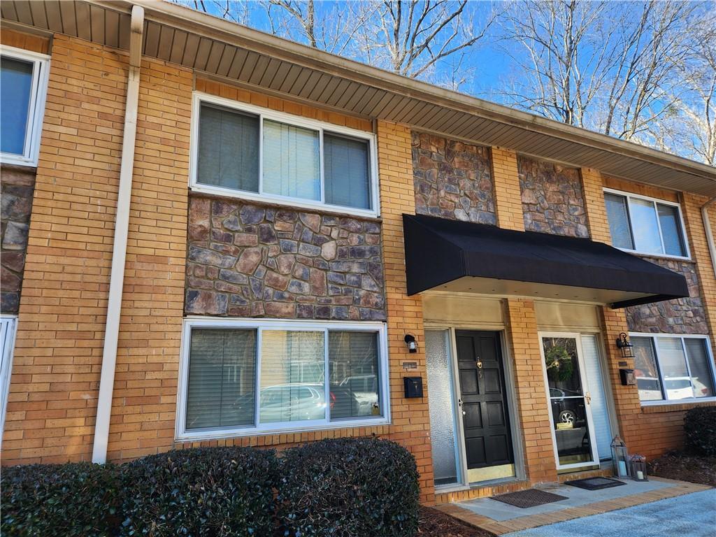 Primary Photo - 120 Biscayne Dr NW