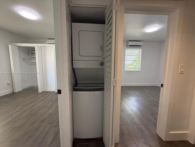Foto del edificio - 2 bedroom in North Miami FL 33161