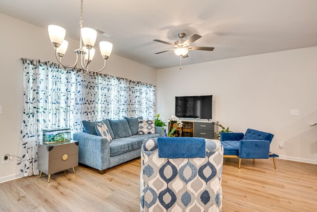 Building Photo - 4252 Notting Hill Dr SW