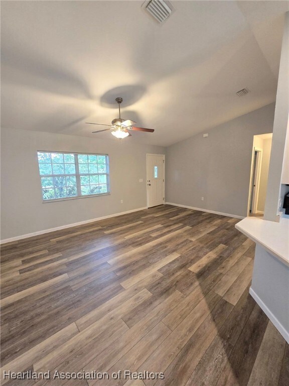 Building Photo - 1419 Prospect Dr