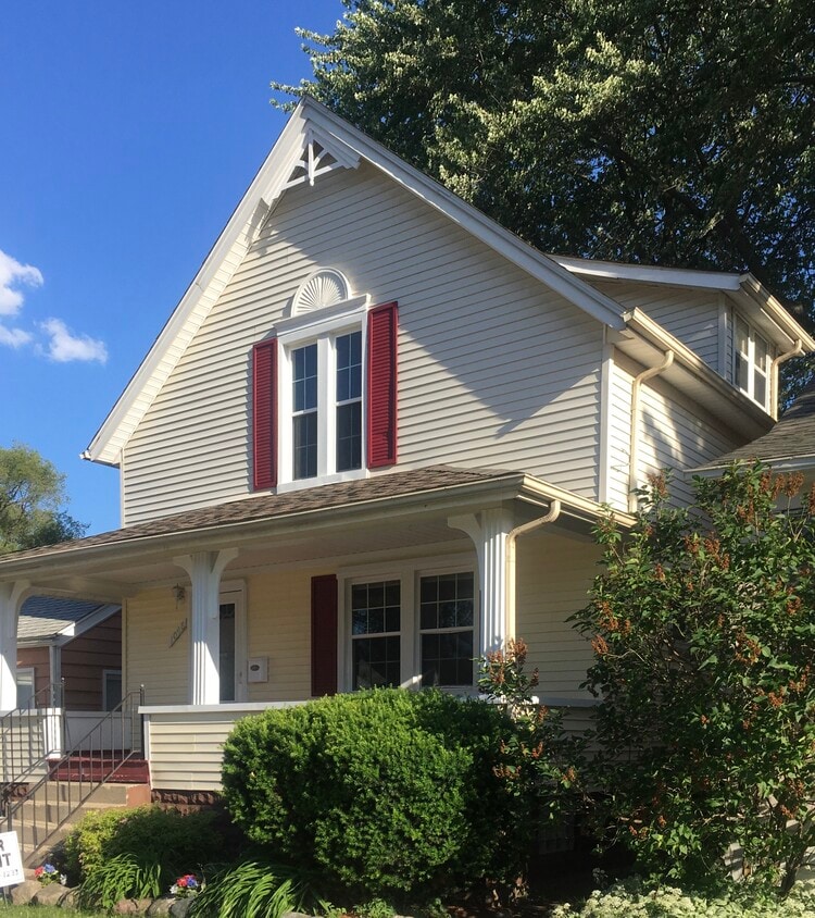 Primary Photo - 1048 Rosewood St