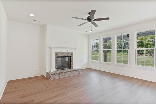 Foto del edificio - Designer Home zoned for Pike Road Schools!