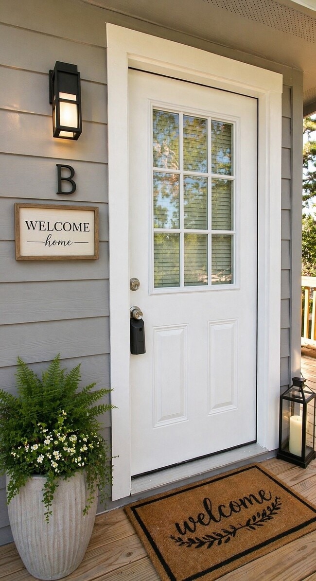 Building Photo - 605 Orangewood Dr