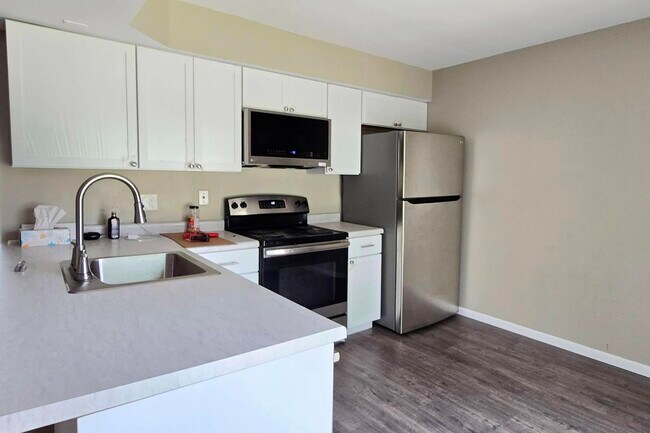 Foto del edificio - 703 Colby Ct