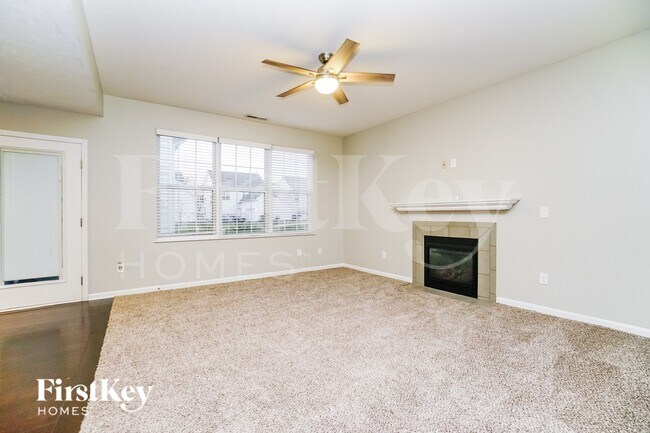 Foto del edificio - 4015 Peregrine Pass Dr