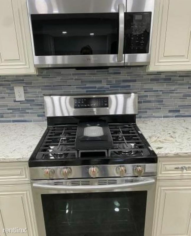 Foto del edificio - 6 br, 4 bath House - 2416 Steiner Rd
