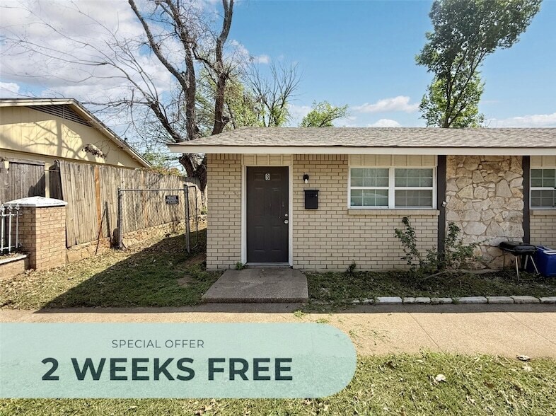 Foto principal - 211 Skyway Dr