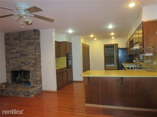 Building Photo - 4871 Candlewood Ln