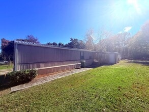 Building Photo - 5512 Forest Ave