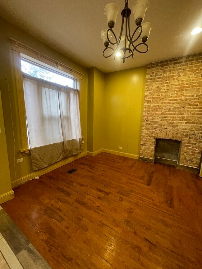 Foto del edificio - 3341 W Walnut St
