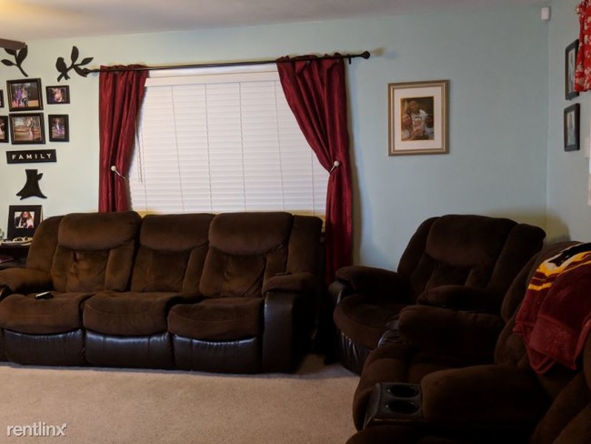 Foto del edificio - 4 br, 2 bath House - 308 Cynthia Dr