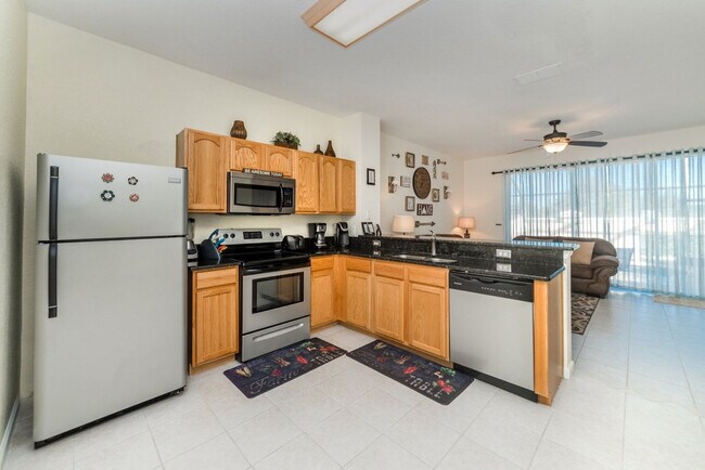 Building Photo - 2505 Maneshaw Ln