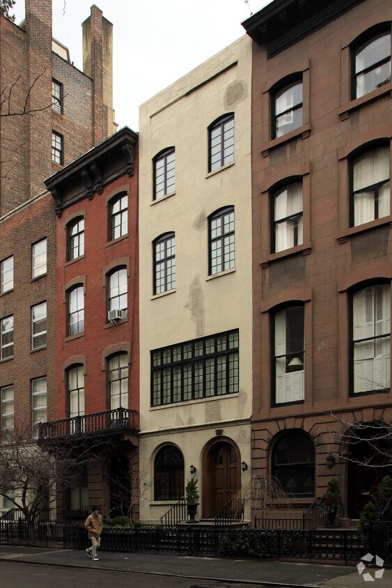Building Photo - 29 W Ninth St