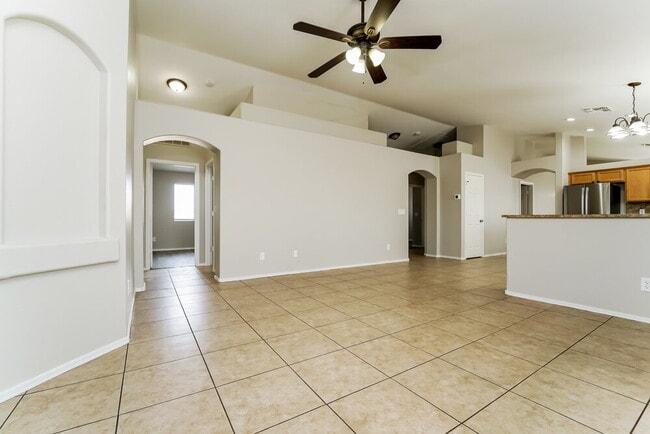 Building Photo - 5861 W Agave Bloom Ln