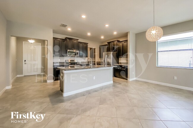 Building Photo - 9934 Ivory Dr