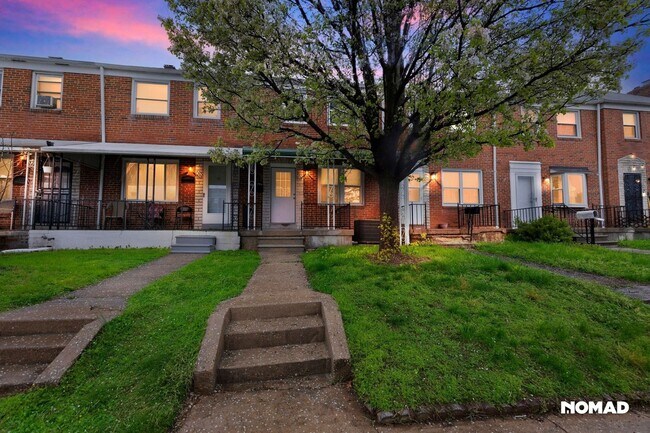 Building Photo - Charming 3BR Townhome in Middle River