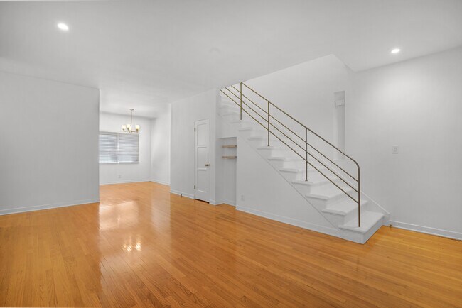 Living Room - 1240 S La Jolla Ave