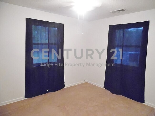 Building Photo - Nice 2/1 in Loon Bay For Rent!