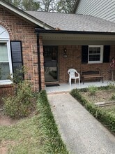 Building Photo - 131 Phil Ct