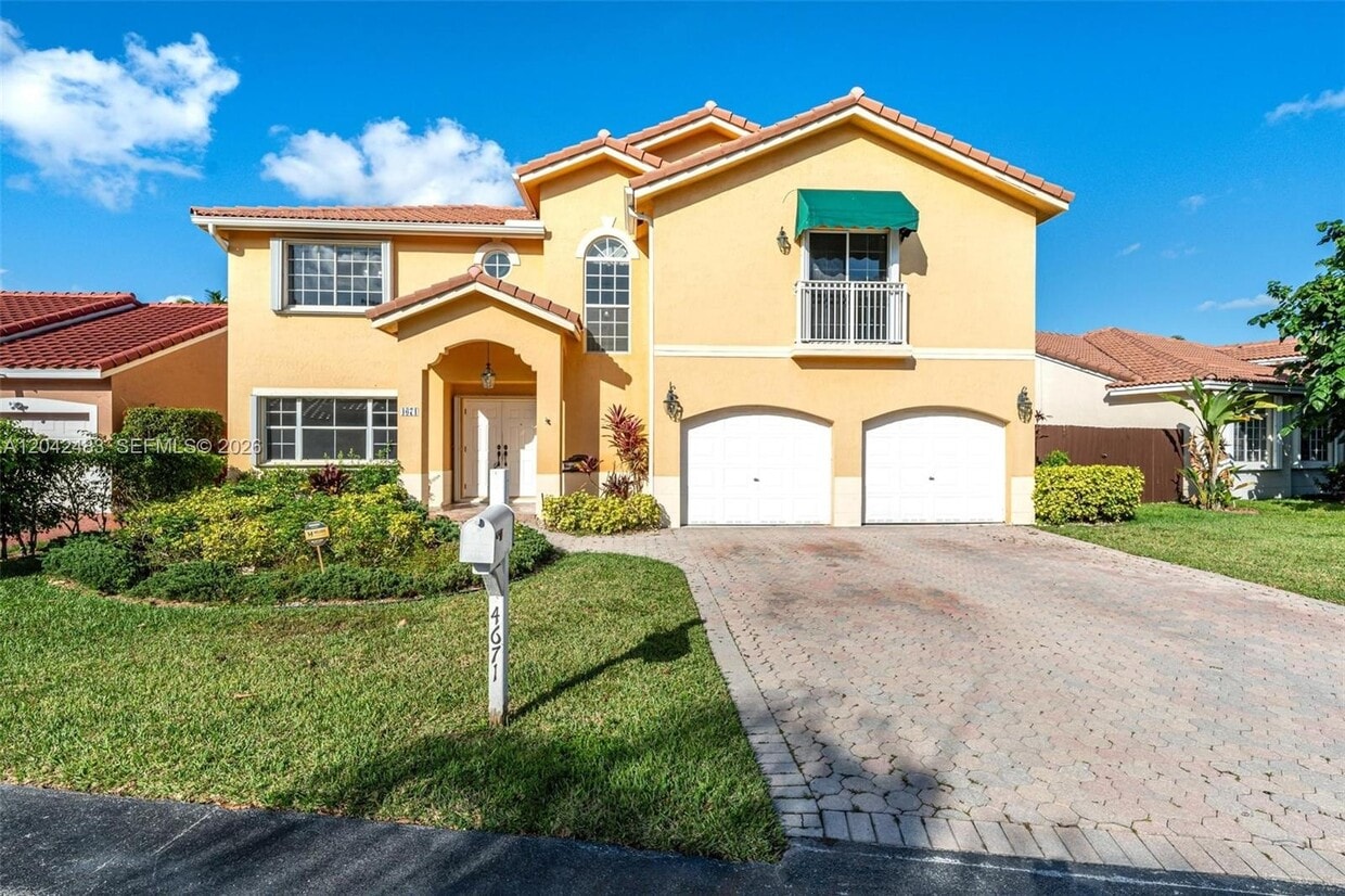Photo - 4677 SW 154th Pl Miami, FL 33185-4602