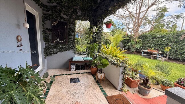 Foto del edificio - 431 NW 107th St