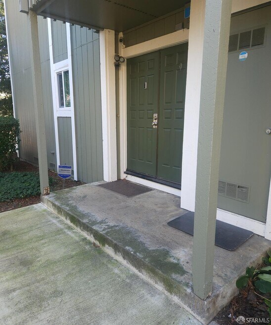 8711 Mountain Blvd