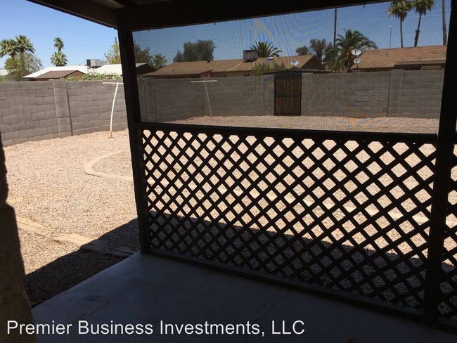 Foto del edificio - 3 br, 1 bath House - 2048 W Butler Drive