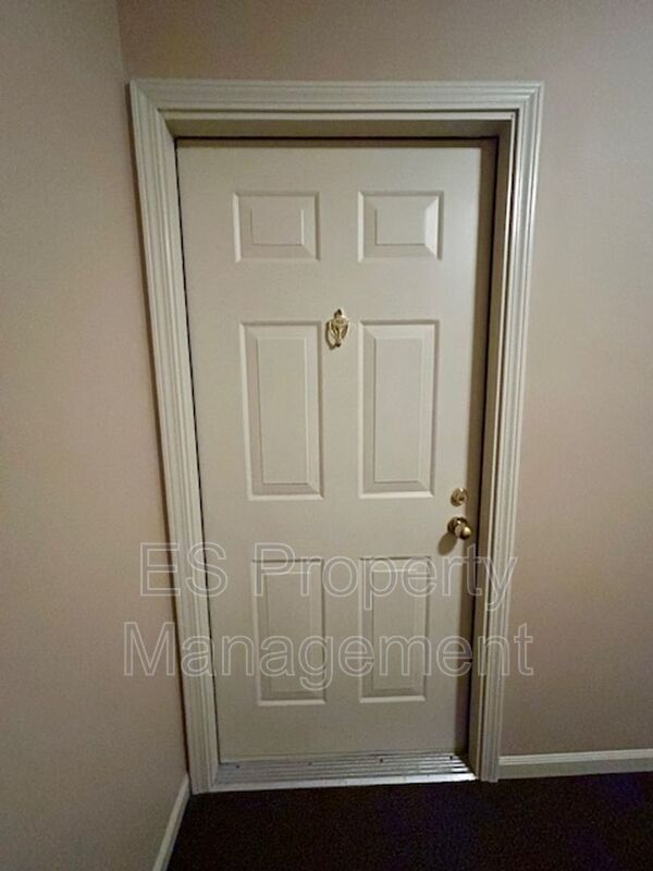 Foto del edificio - 12598 Tennyson Ln