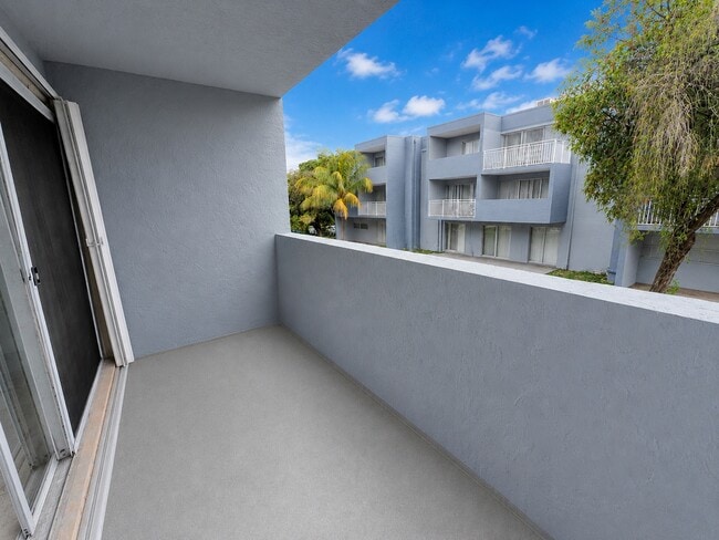 Private Balcony on 1st Floor - 9371 Fontainebleau Blvd