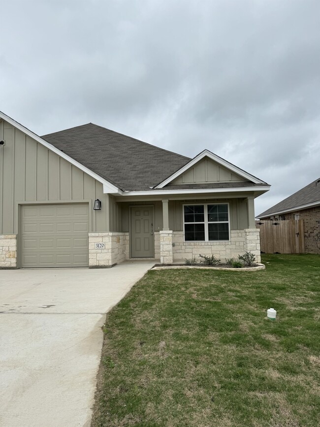 Foto del edificio - 3120 Wasilla Dr